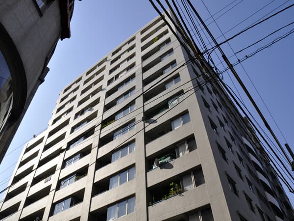 エストグランディール横濱関内 1