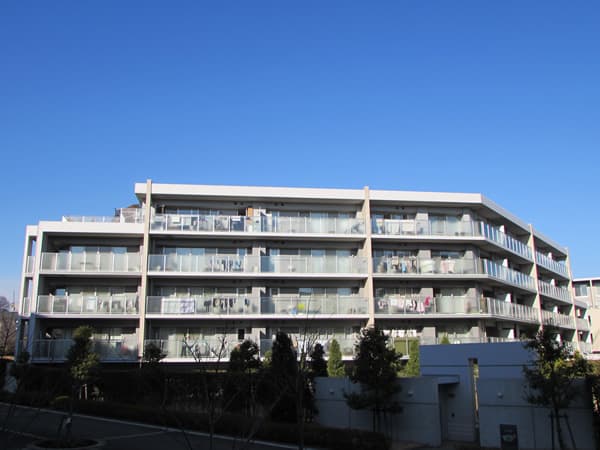 オーセントコートはるひ野3番街 1