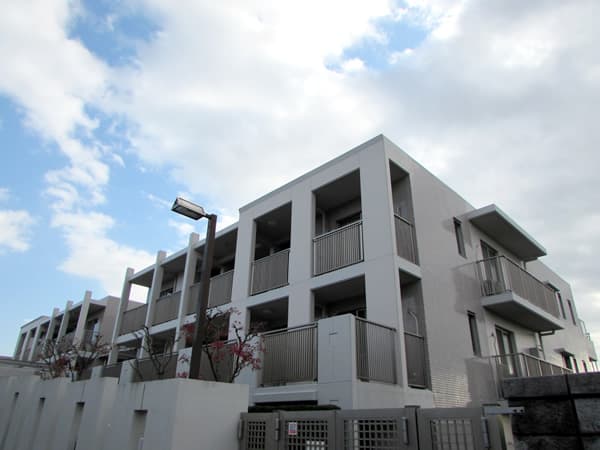 プラウディア五月台 1