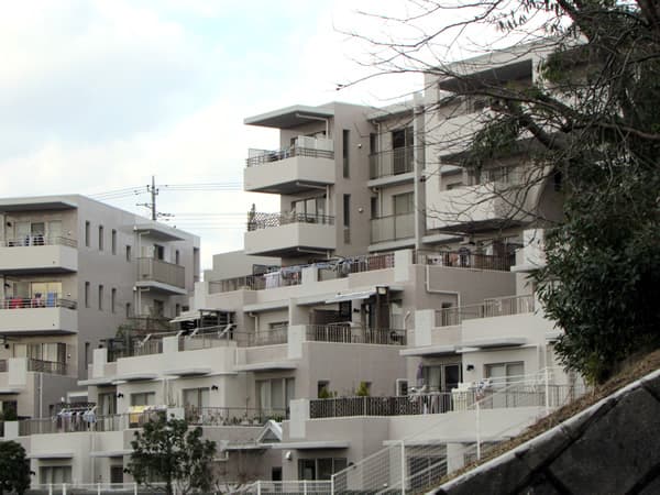 プラウディア五月台 3