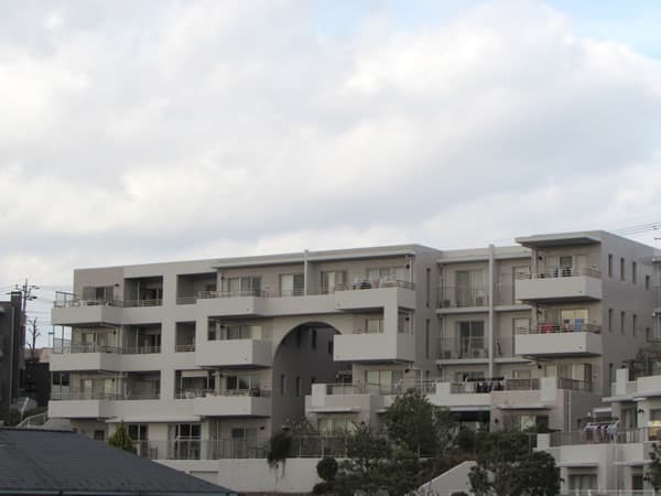 プラウディア五月台 4