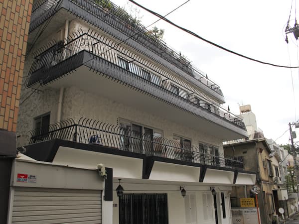 秀和狸穴レジデンス 8