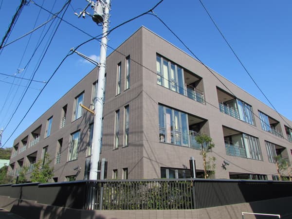 ブリリア鎌倉御成町 1