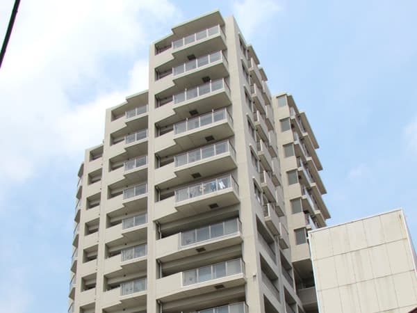 ヴィークコート新百合ヶ丘 1