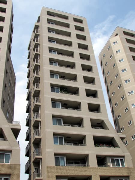 エールトレビュー聖蹟桜ヶ丘ハイライズ ミディ 1