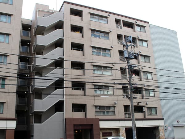 セントラルコート横濱井土ヶ谷 1