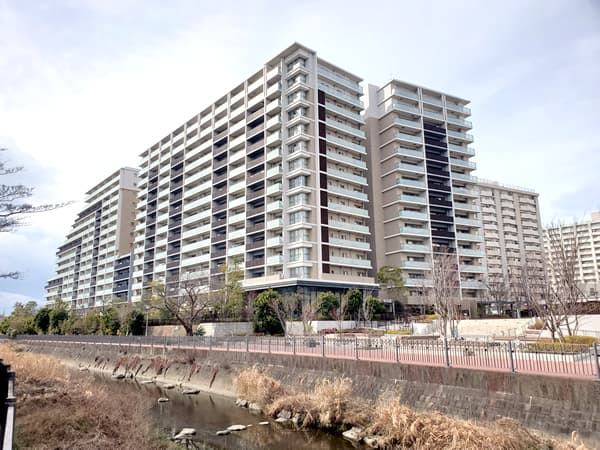 パークホームズ横浜本郷台リバーサイドヴィラ THE WEST 1