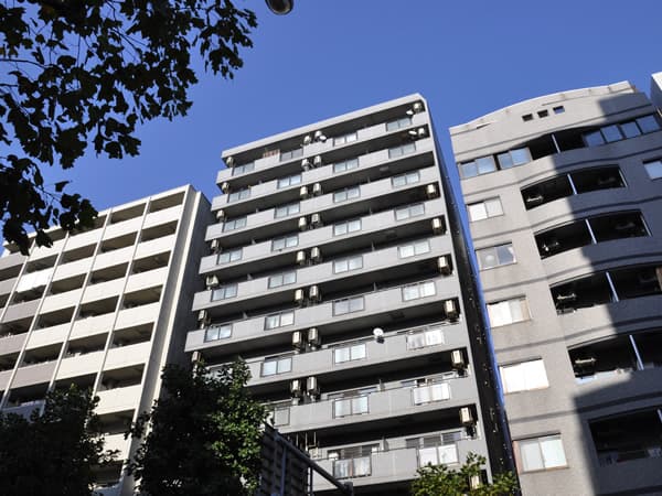 ベスト伊勢佐木長者町 1