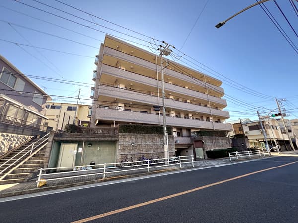 パティオ山手 1