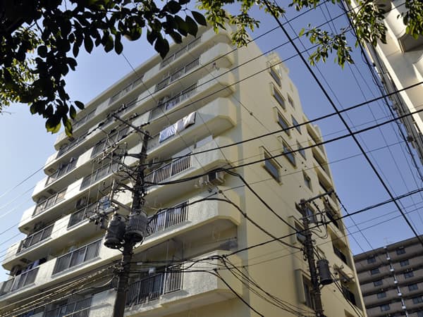 サンライフ反町 3