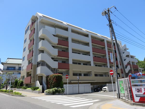 プラハ横浜ブリーズガーデン 4