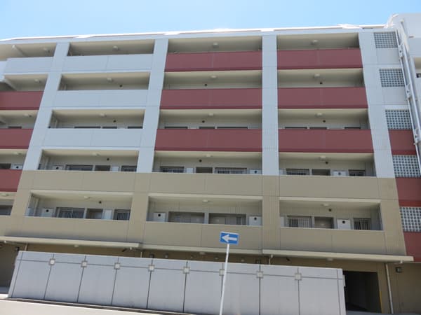 プラハ横浜ブリーズガーデン 9