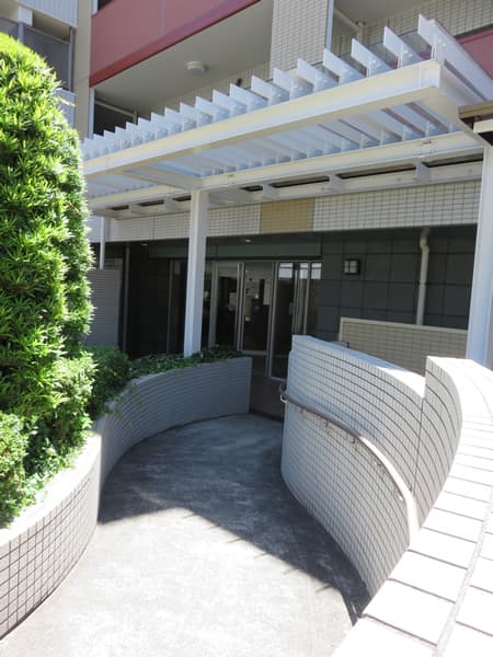 プラハ横浜ブリーズガーデン 12