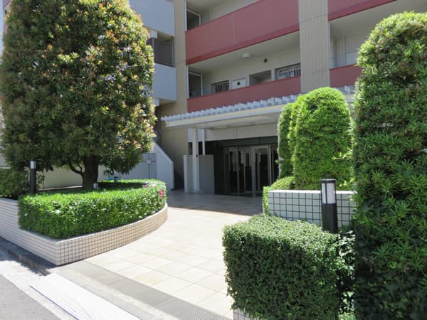 プラハ横浜ブリーズガーデン 13