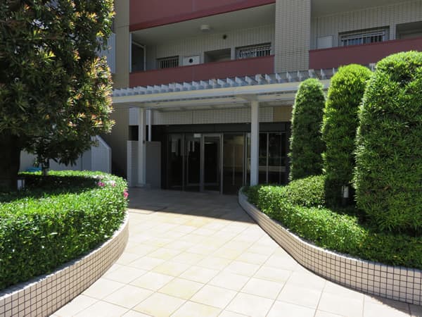 プラハ横浜ブリーズガーデン 14