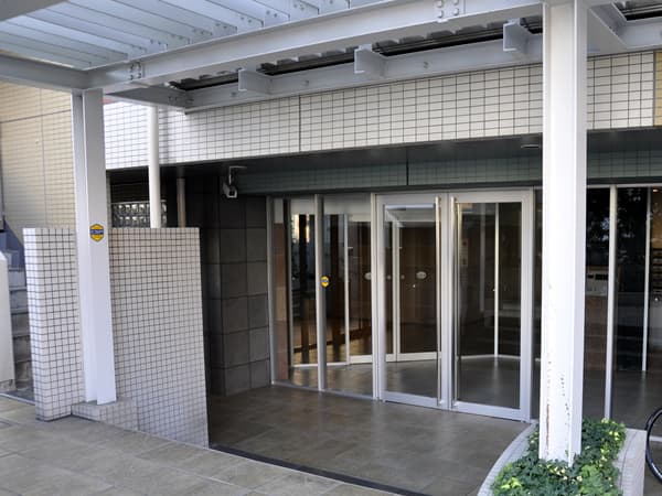 プラハ横浜ブリーズガーデン 25