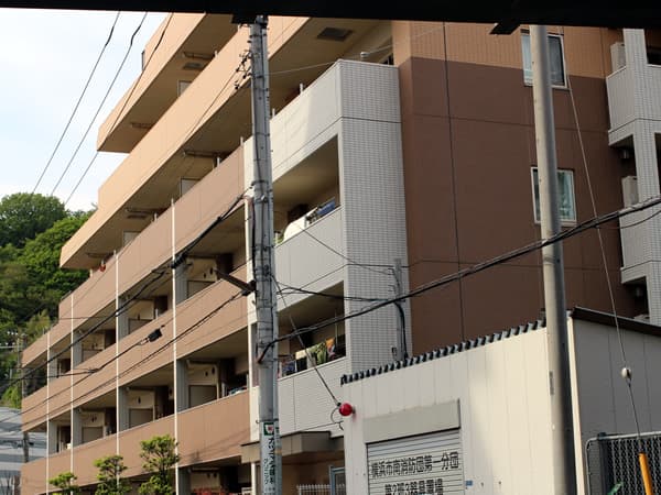 グランディオーレ井土ヶ谷 1