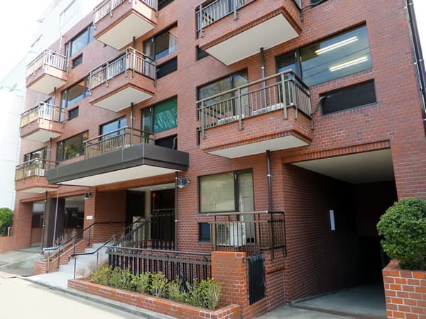 ローレル永田町 2