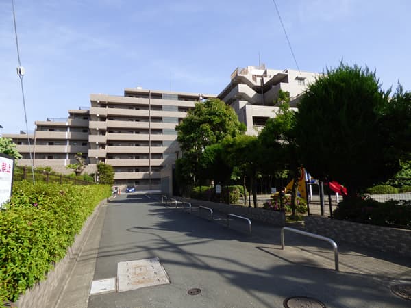 南林間パークホームズ2番館 2