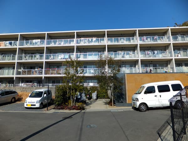 ハウス生田シナリーテラス 1