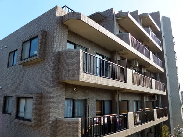 ライオンズガーデン鶴巻温泉 1