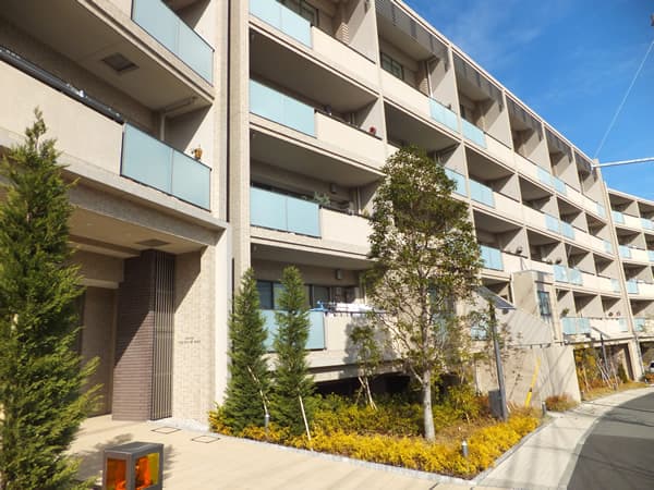 ドレッセたまプラーザテラス 2