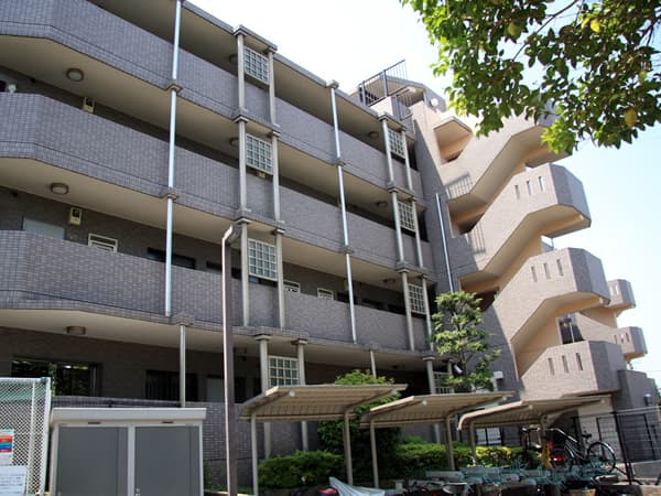 イトーピア梶ヶ谷パークサイド 16