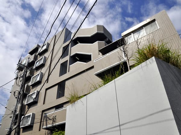 サーパス大倉山 3