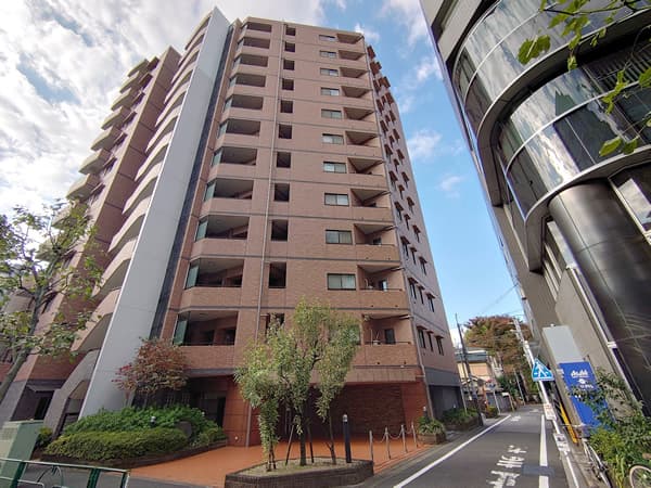 ジェイパーク御苑内藤町 1