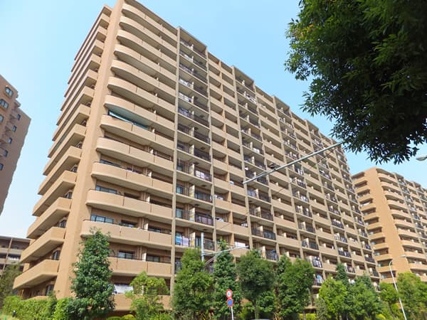 港北ニュータウンイオ6番館 2