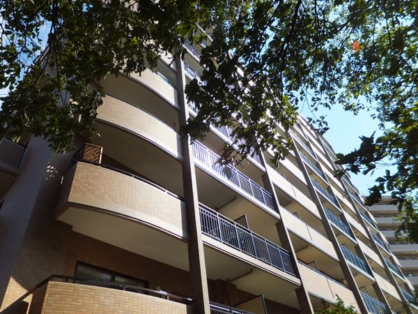 港北ニュータウンイオ5番館 1