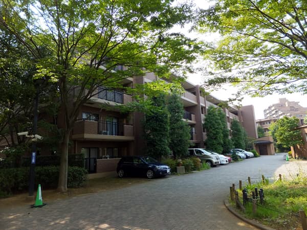 港北ニュータウンイオ4番館 2