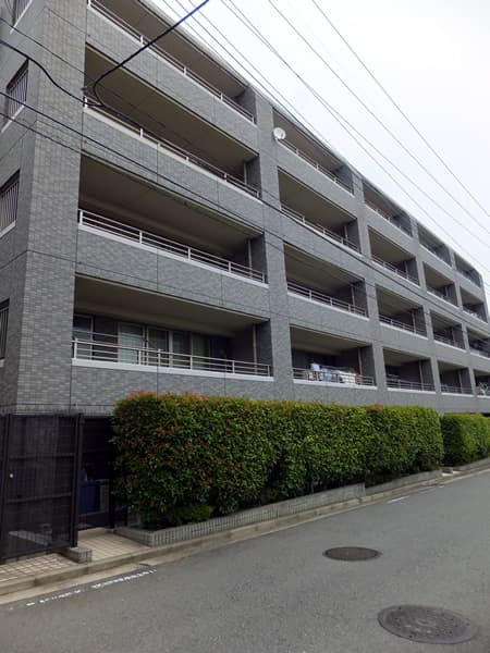 ルシオン仲町台 2