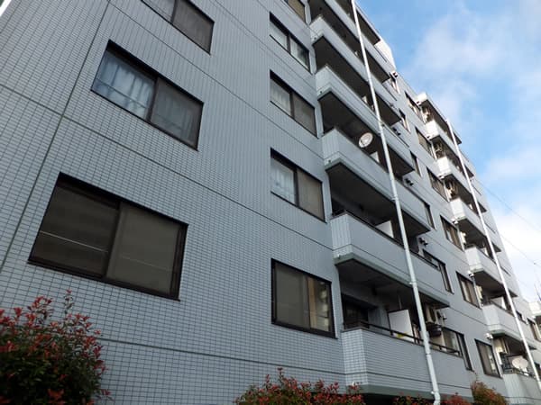 ロイヤルステージ王子神谷 1