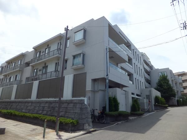 ドレッセ荏田北マリス 3