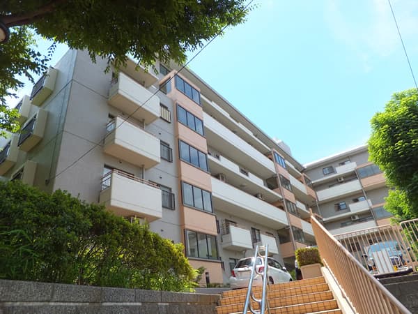 江田ロビニア 1