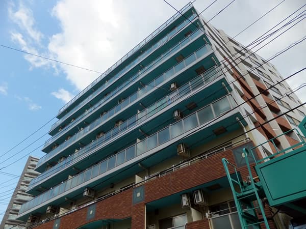 ロワール鶴見駅前 1