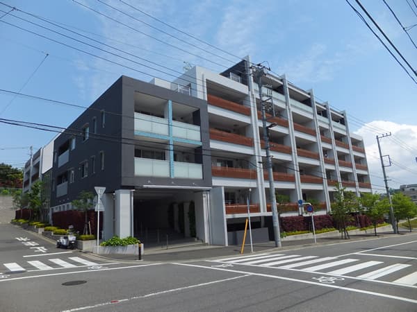 ブランズたまプラーザ美しの森カレンス 1