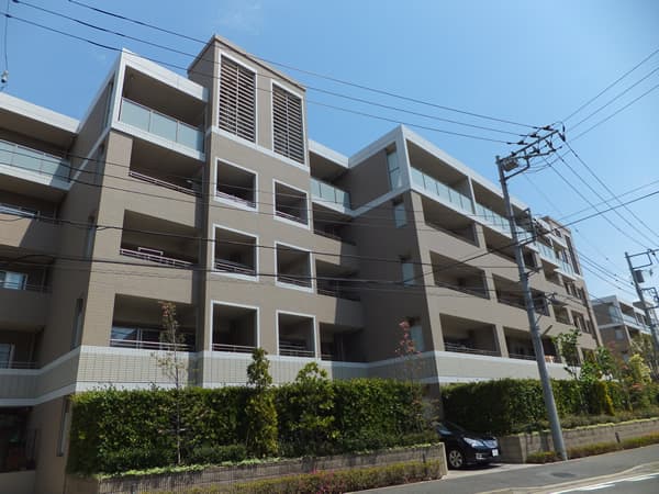 ドレッセ美しの森シルフィーノウエストウィング 1