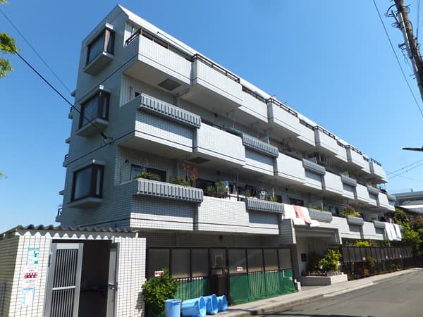 ニックアーバンハイム東寺尾北台 1