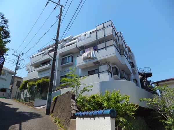 ニックアーバンハイム東寺尾北台 3