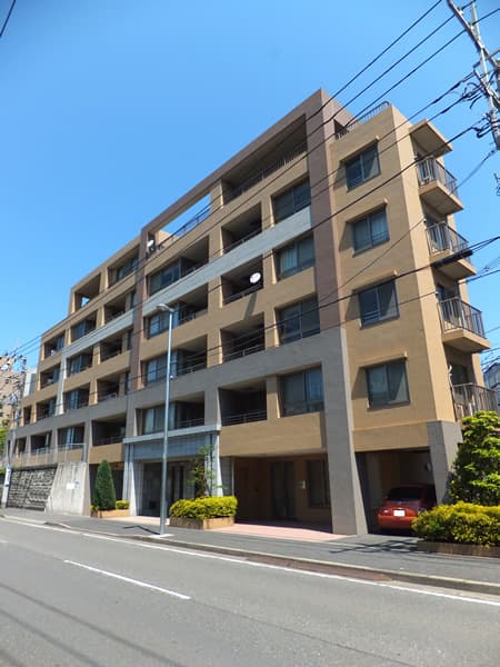 リブゼ横浜クレインコート 3