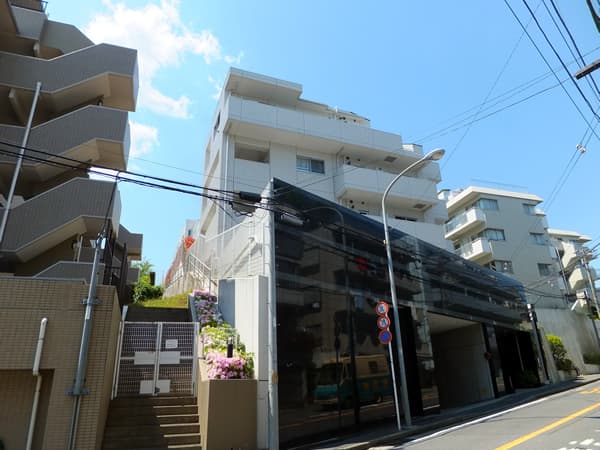 ランドステージ横浜鶴見 1