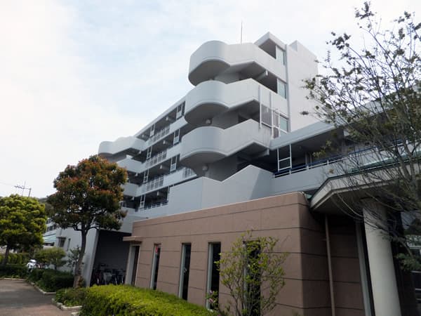 モアクレストマリンシティ金沢文庫E棟 1