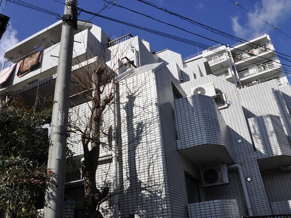 ライオンズマンション妙蓮寺第六 1