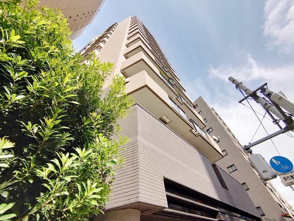 アクティヴュー新宿 1