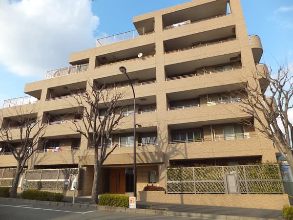 リステージ成瀬 1