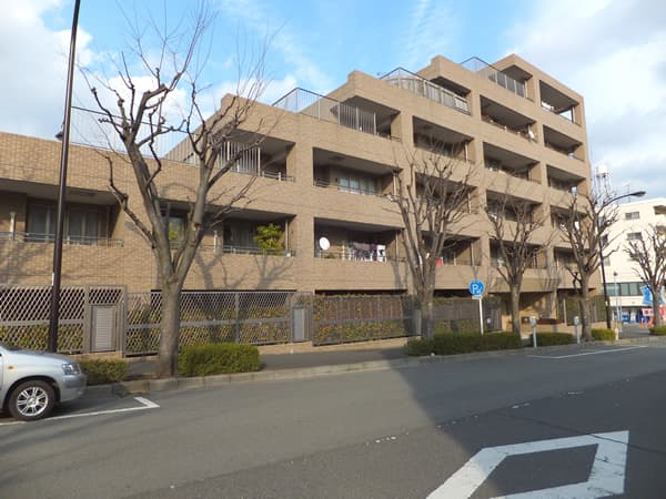 リステージ成瀬 3