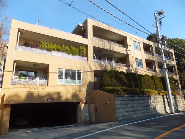 グランディオーゼ岡本 1