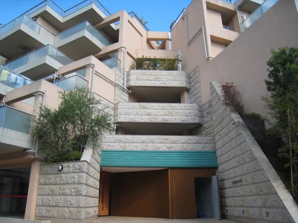 ユニテ読売ランドテラス 1